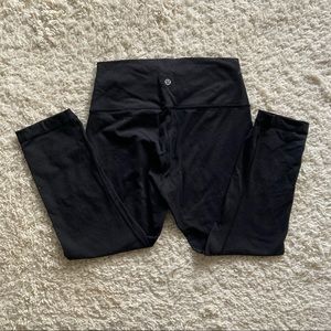 Lululemon Black Wonder Under Size 8